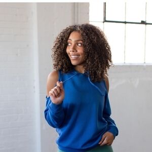 Savvi Women’s Cold Shoulder Hoodie Sweatshirt Blue Cutout Sleeves Size Small